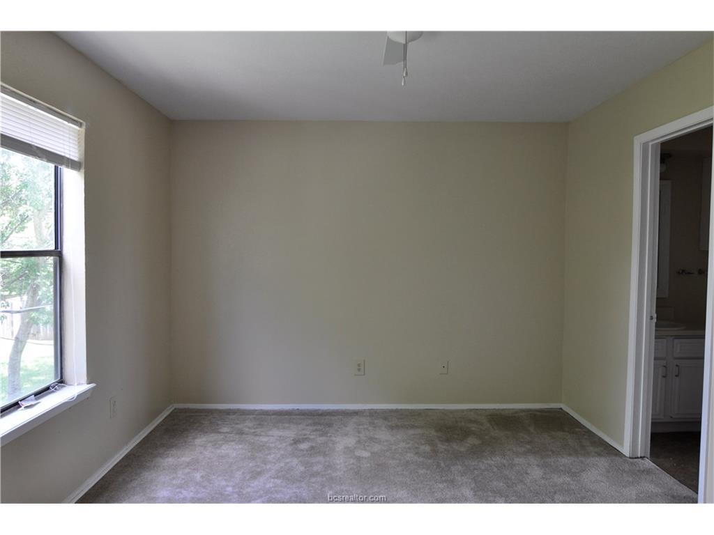 303 Manuel Unit B property image
