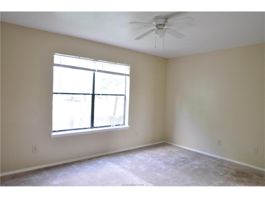 303 Manuel Unit B property image