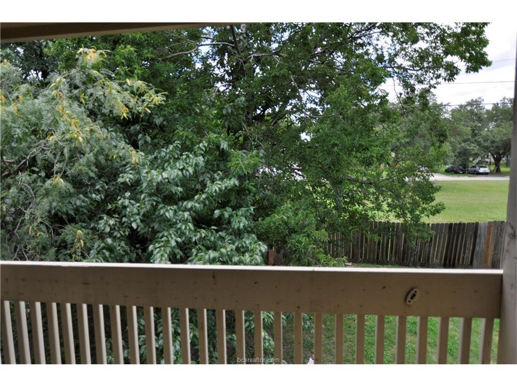 303 Manuel Unit B property image