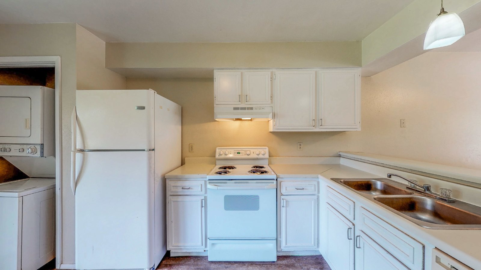 303 Manuel Unit C property image