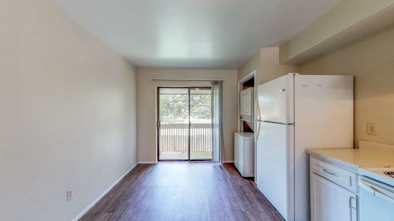 303 Manuel Unit C property image