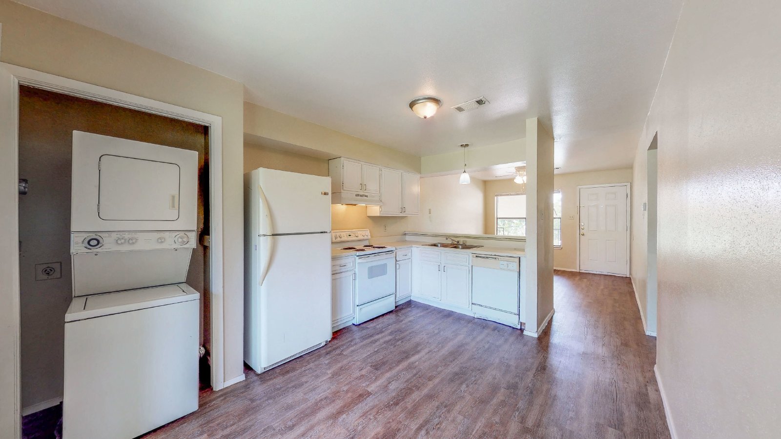 303 Manuel Unit C property image