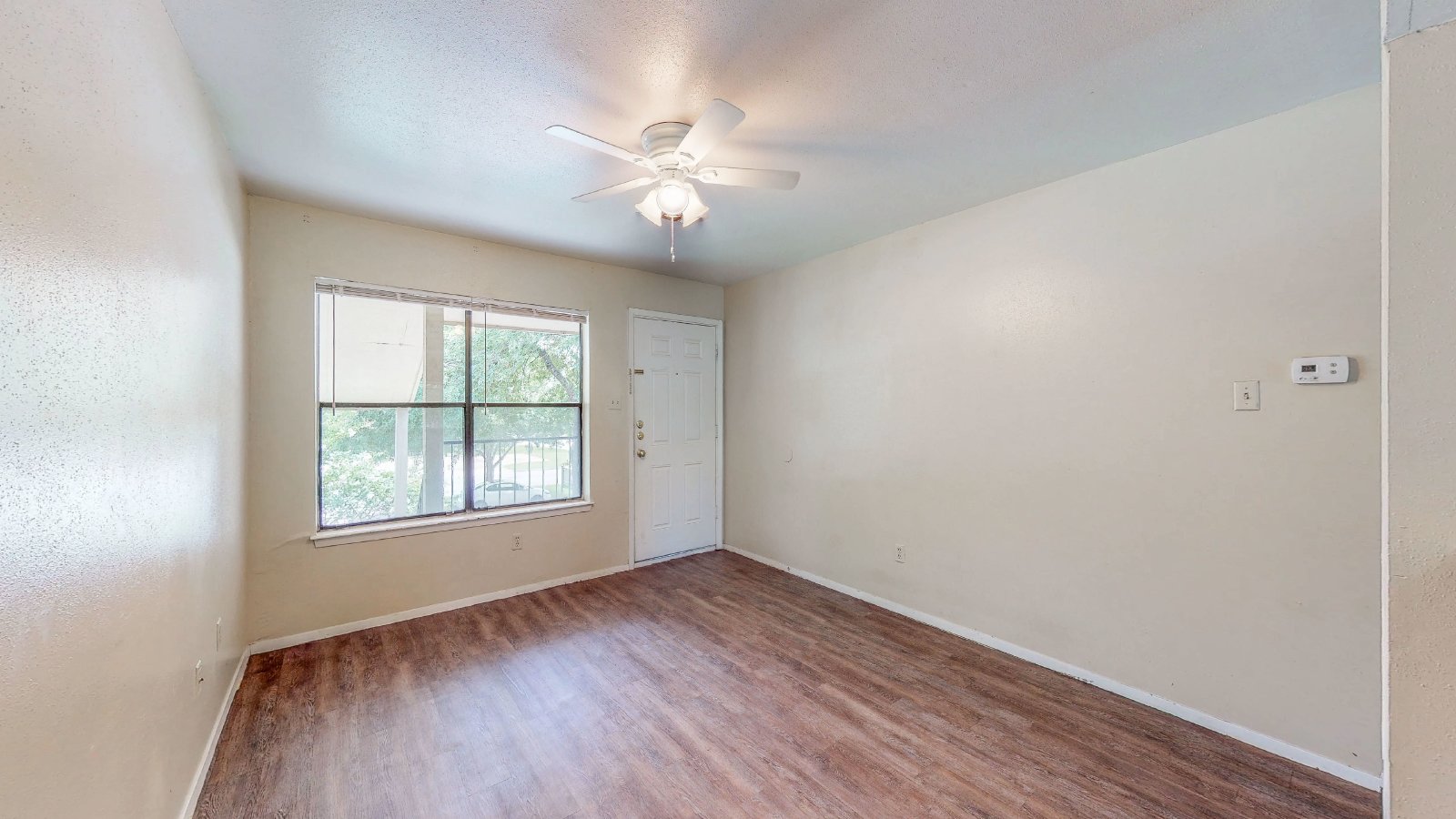 303 Manuel Unit C property image