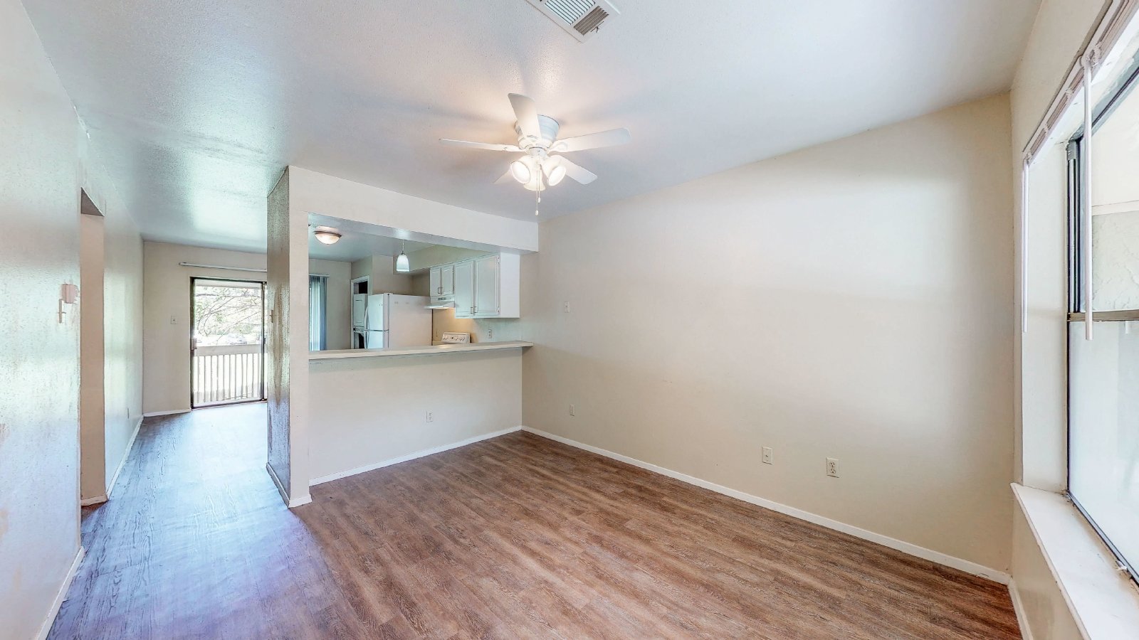 303 Manuel Unit C property image