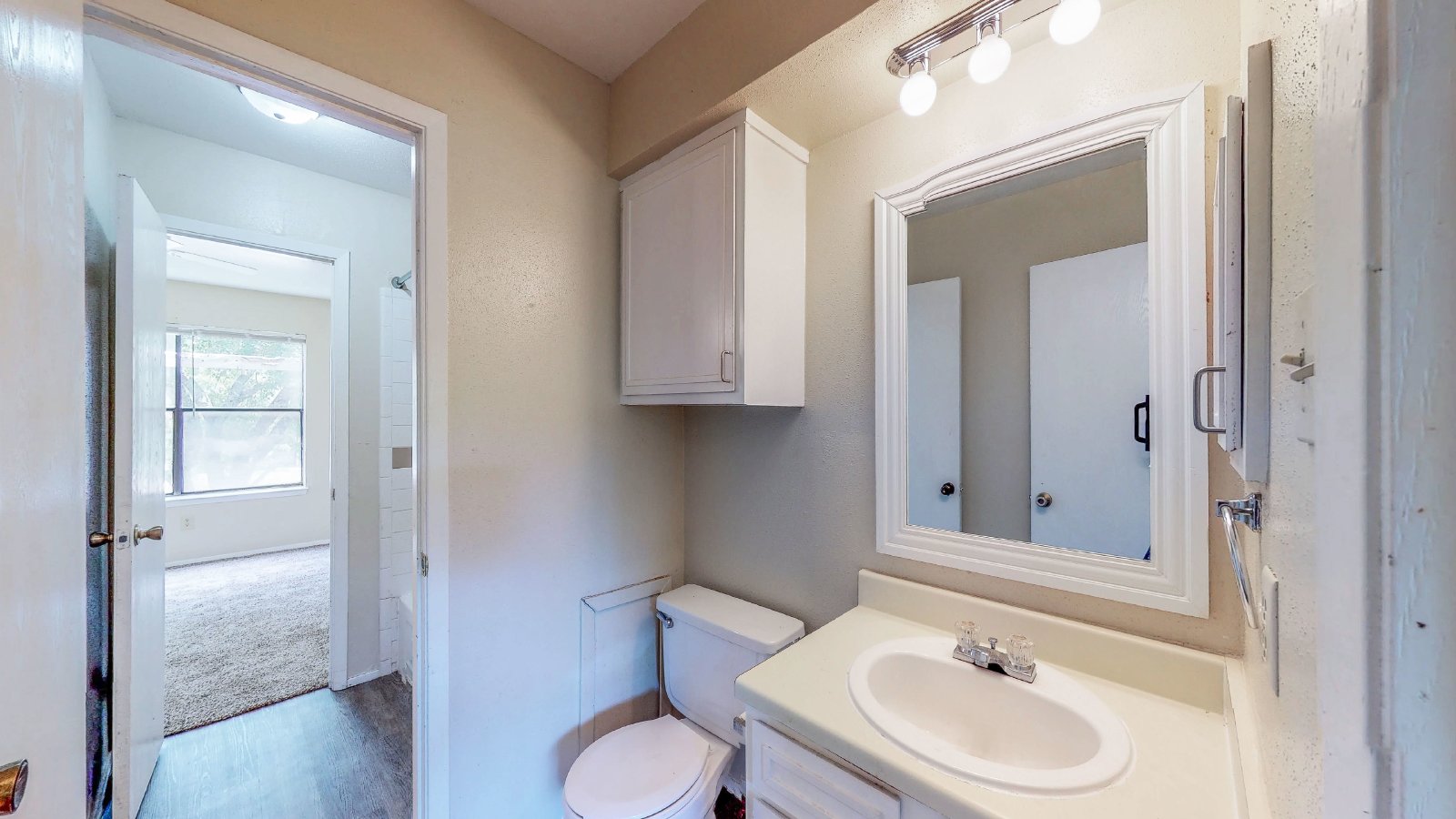 303 Manuel Unit C property image