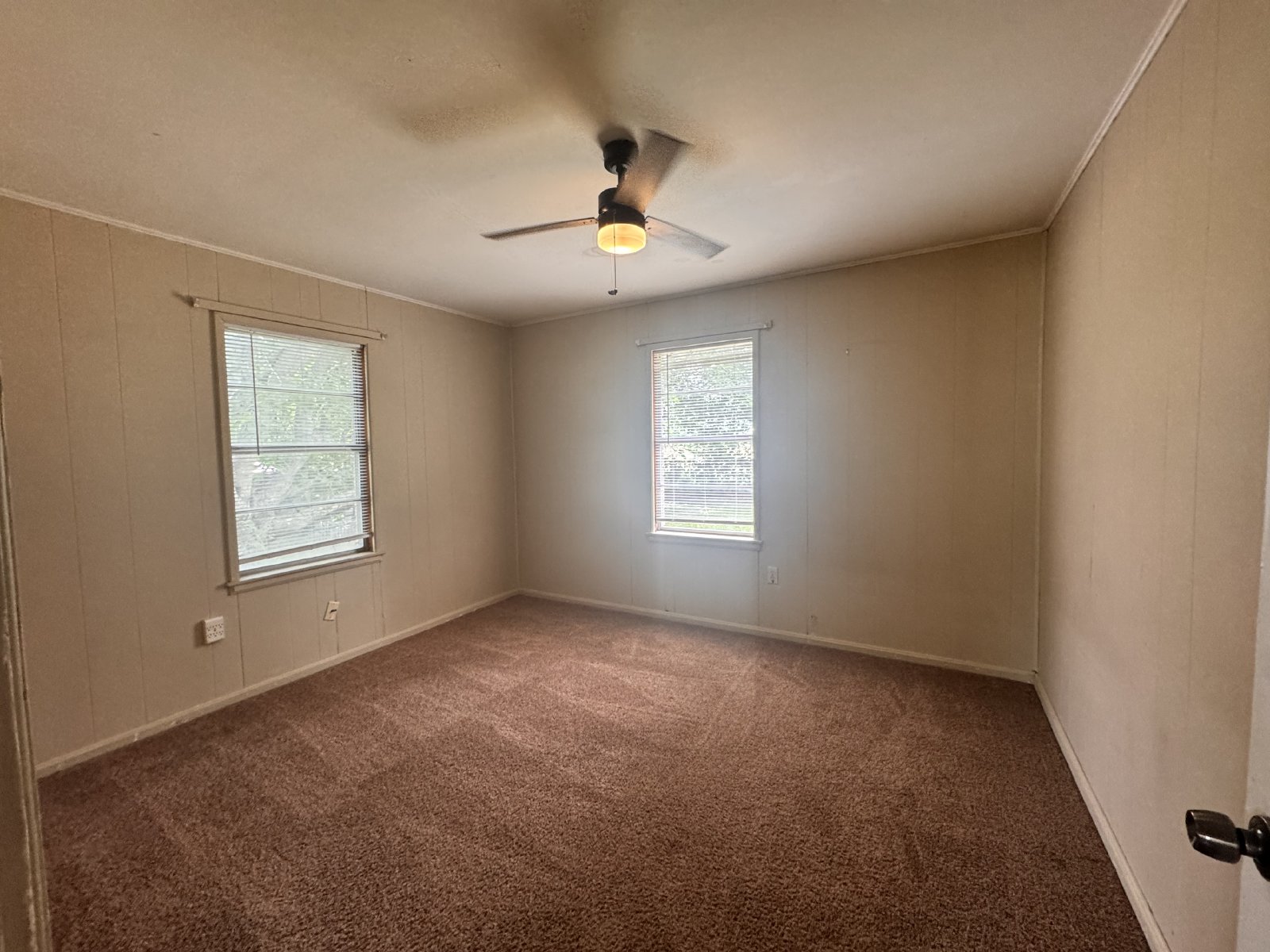 IMMEDIATE MOVE IN! property image