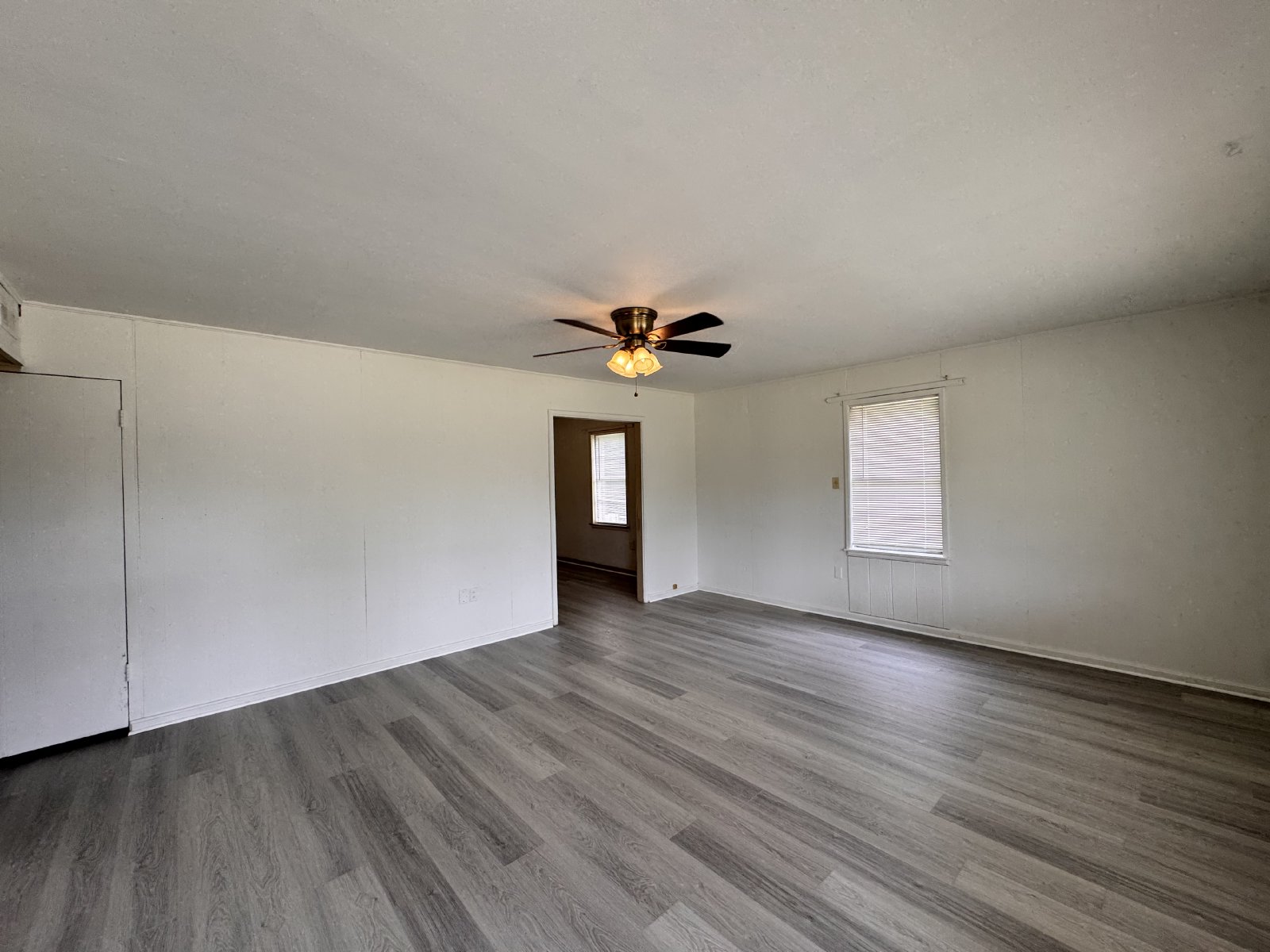 IMMEDIATE MOVE IN! property image