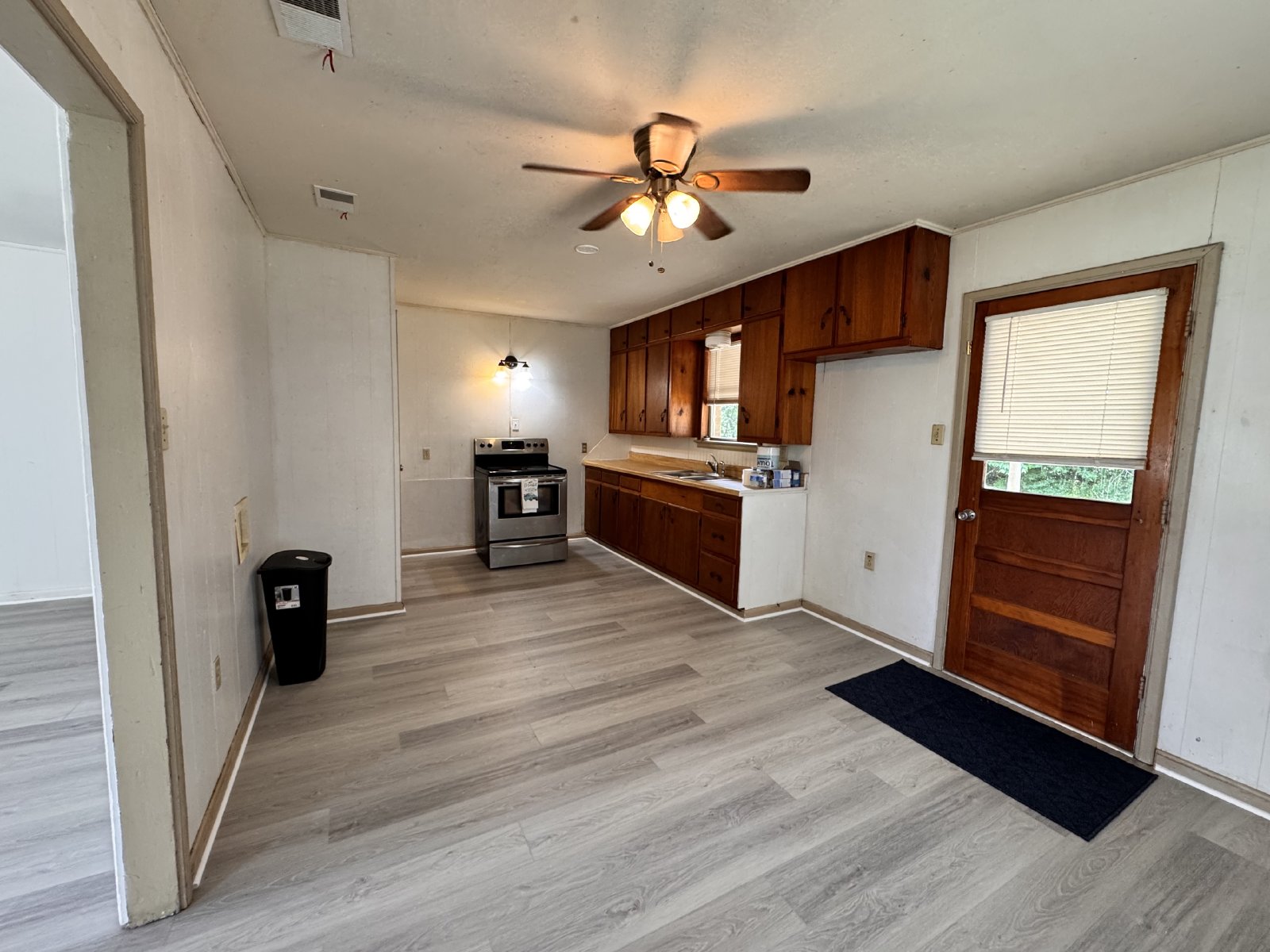IMMEDIATE MOVE IN! property image