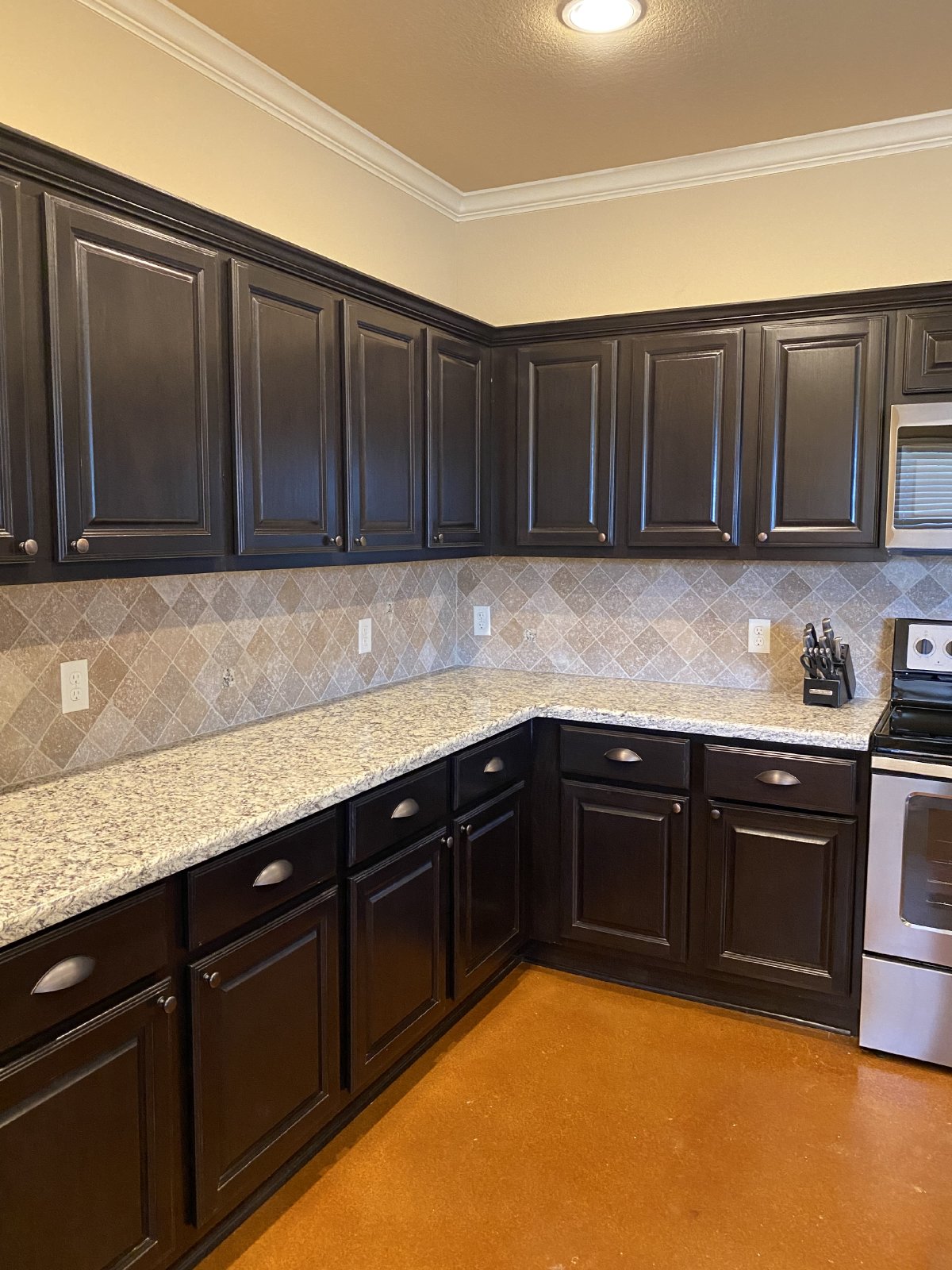 FURNISHED! MOVE IN IMMEDIATELY property image