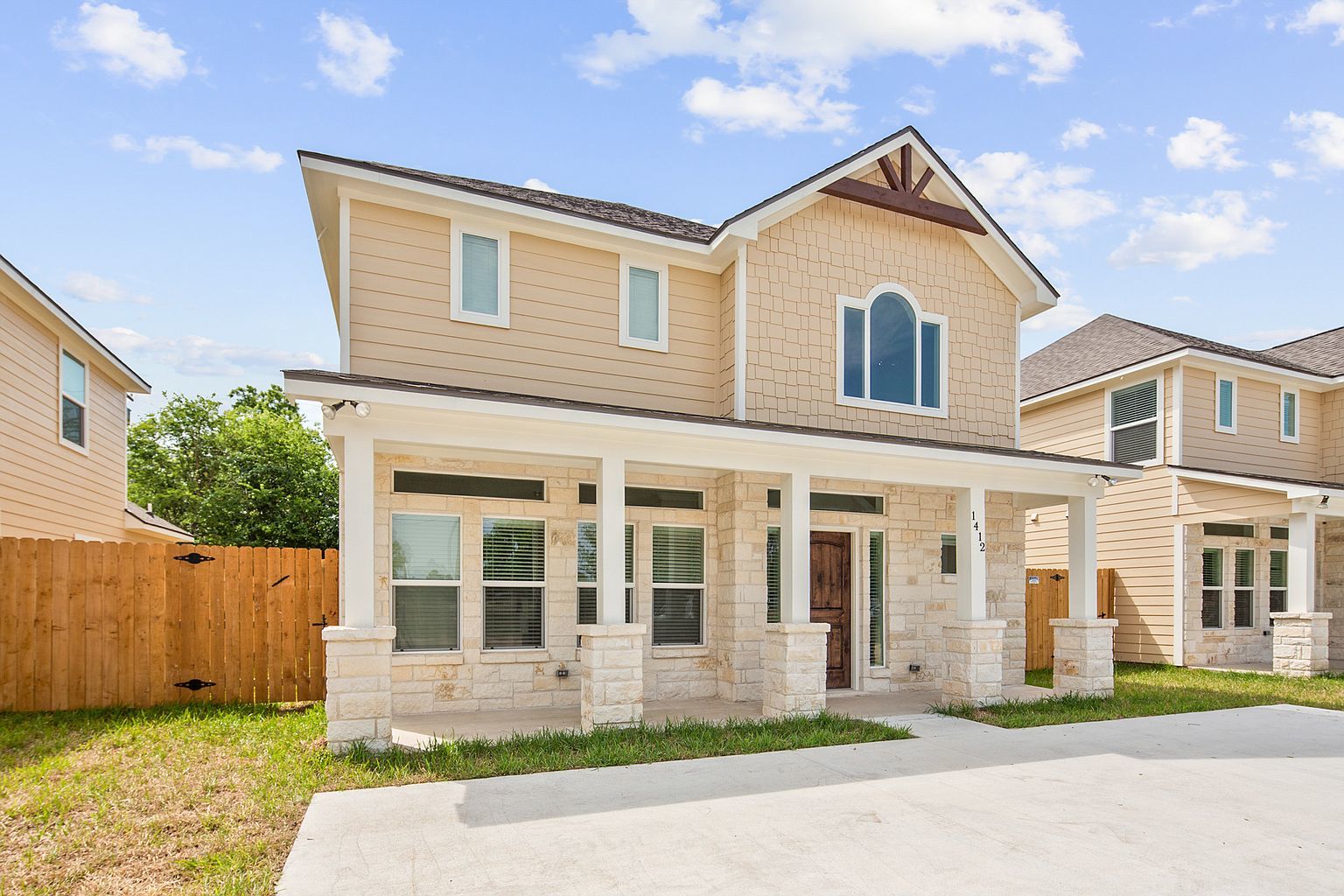 1410 Holleman property image