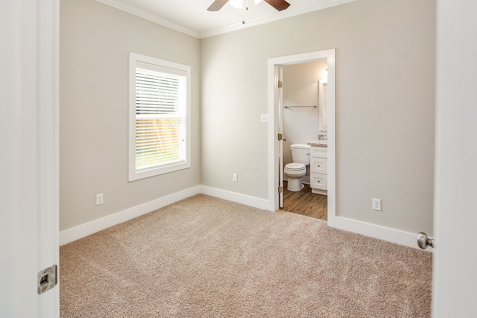 1410 Holleman property image