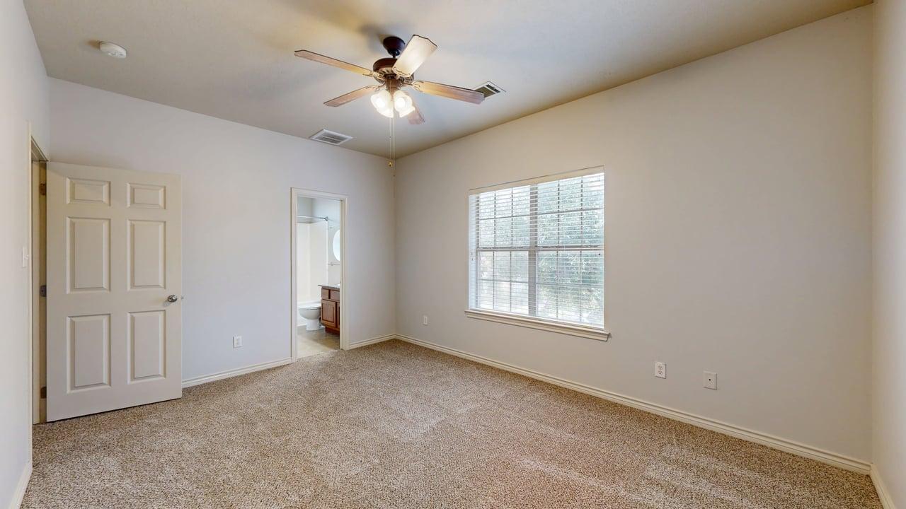 332Forest Loop property image