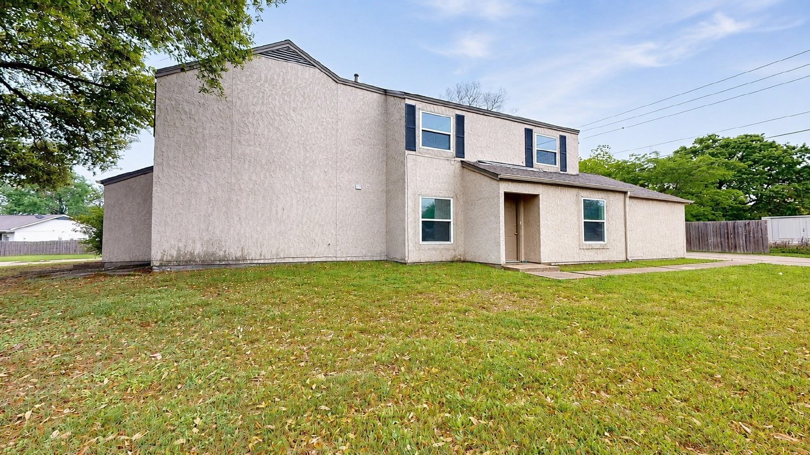 1327 Airline property image
