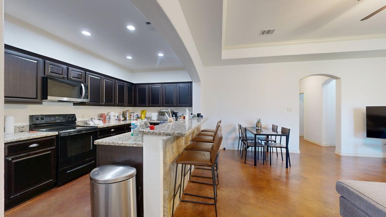 4413 Hayes Ln property image