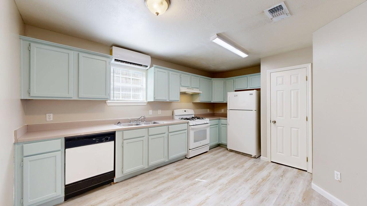 306 Cherry B property image