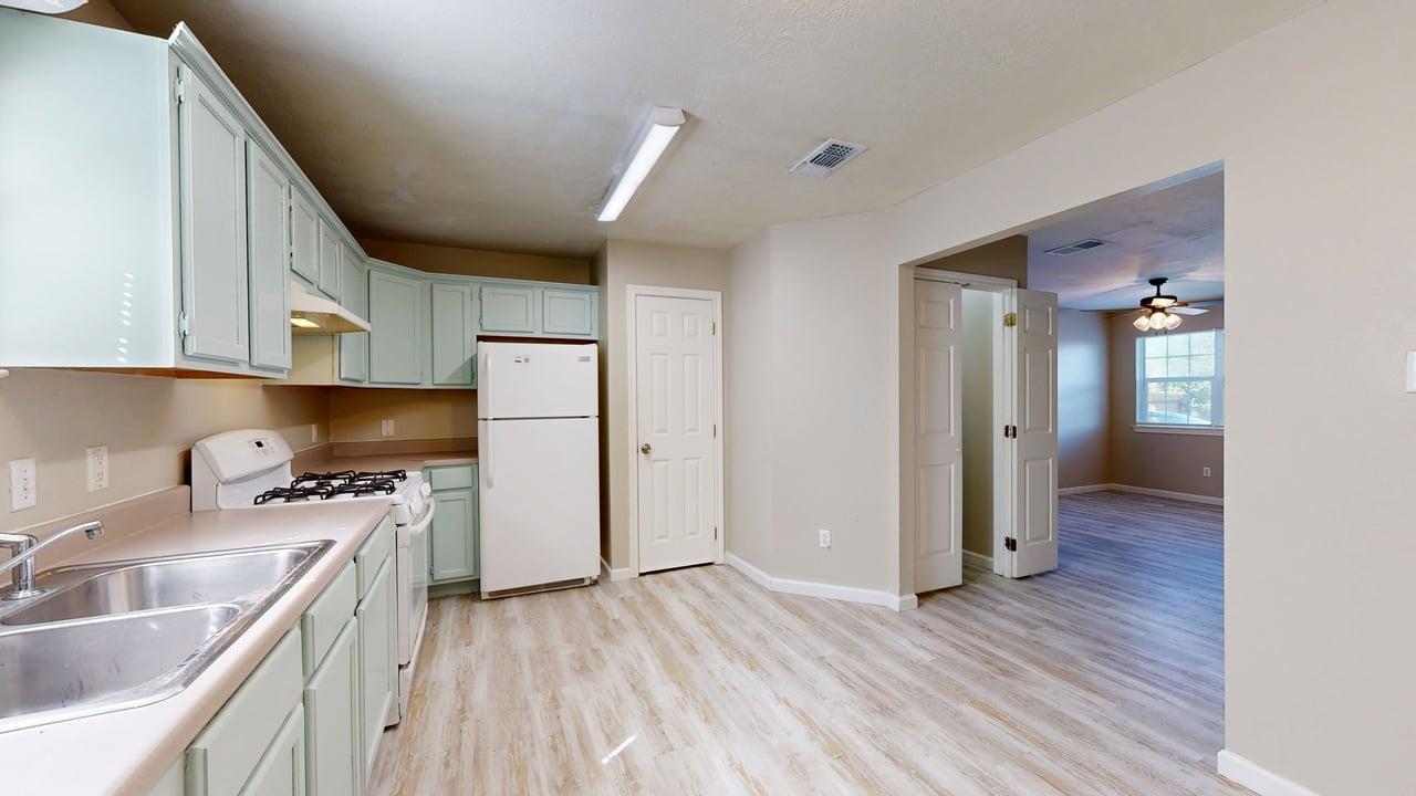 306 Cherry B property image