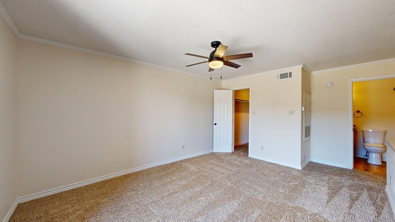 904 University Oaks Blvd #080 property image