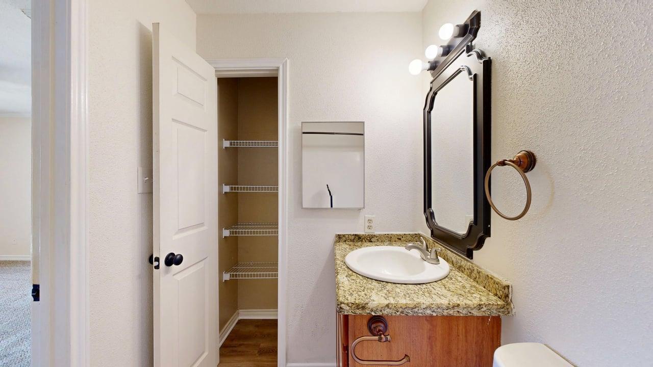 904 University Oaks Blvd #080 property image