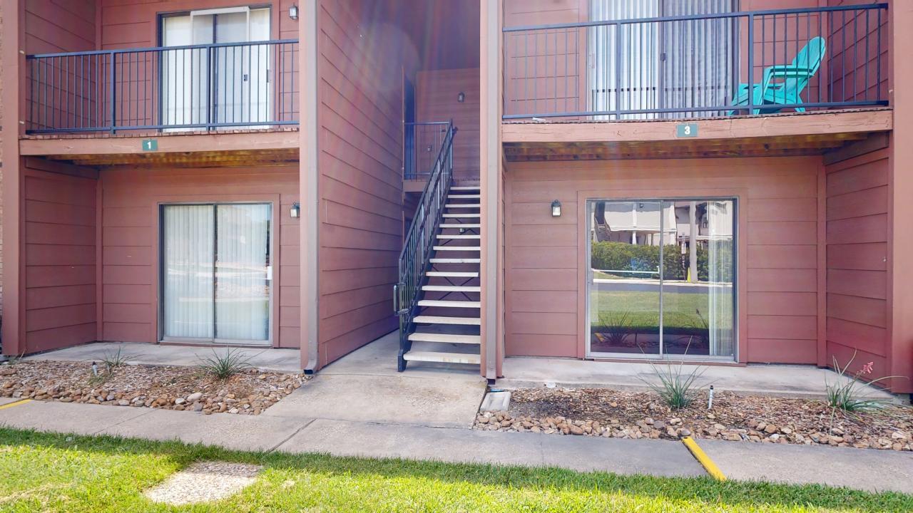 904 University Oaks Blvd #3 property image