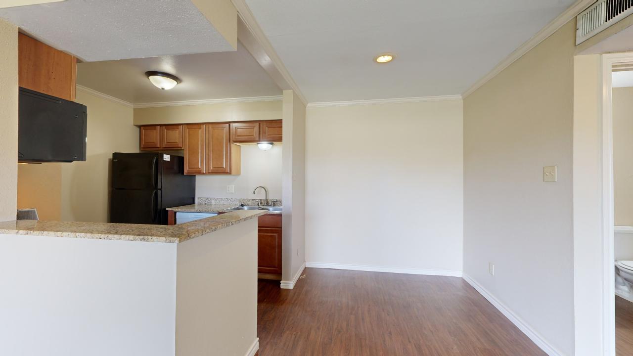 904 University Oaks Blvd #3 property image