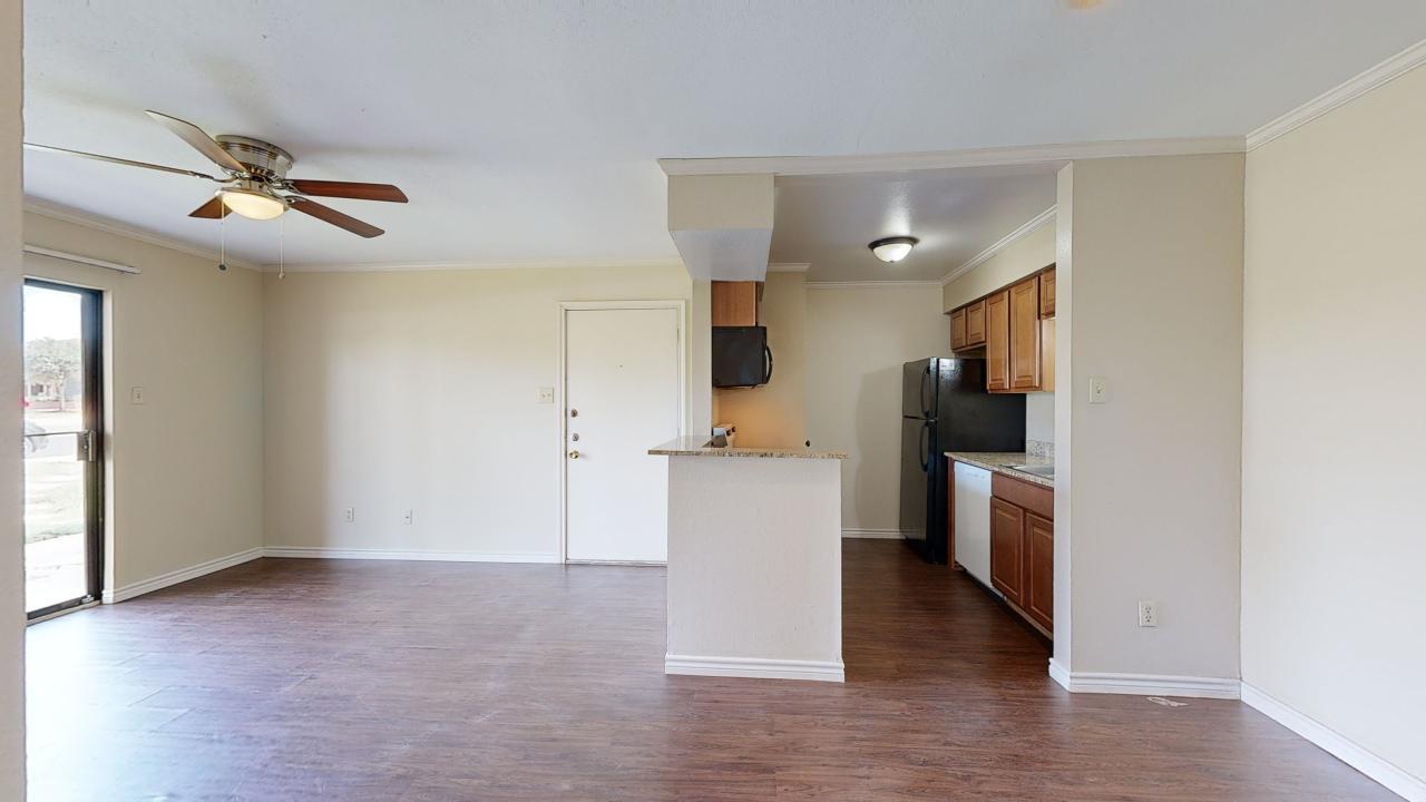 904 University Oaks Blvd #3 property image