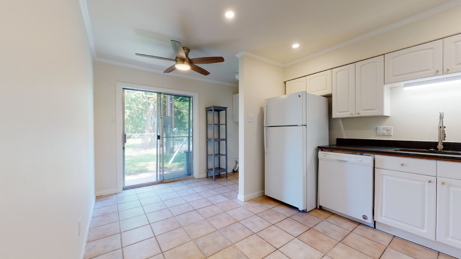 1601 Cloverdale property image