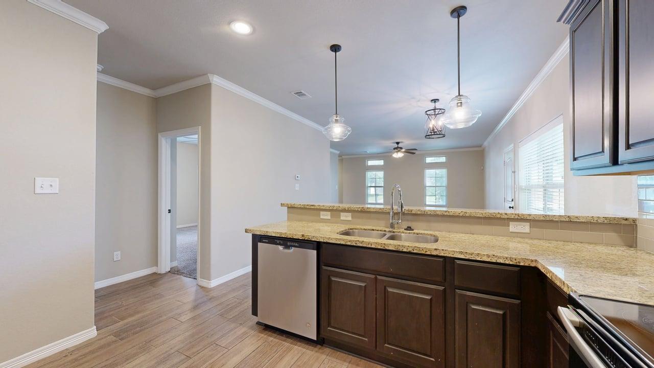 124B Richards St. property image
