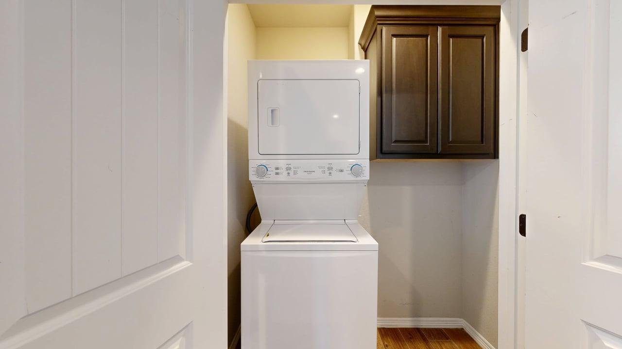 124B Richards St. property image