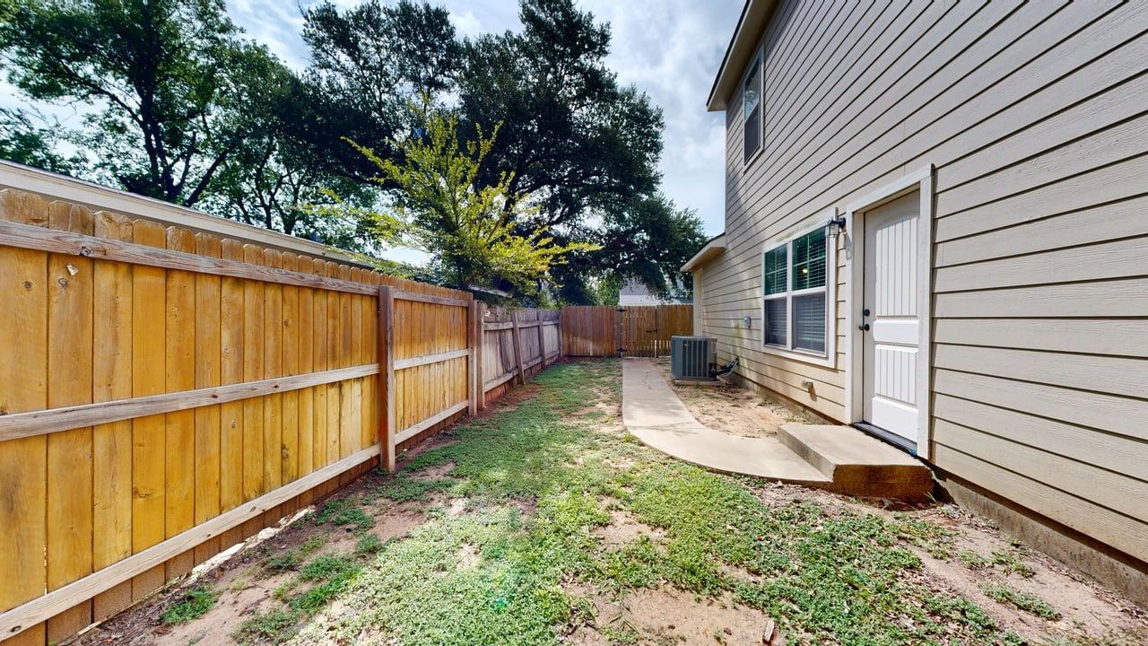 124B Richards St. property image
