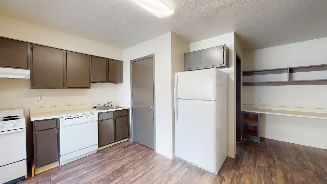 725 Peppertree Dr Apt 15 property image