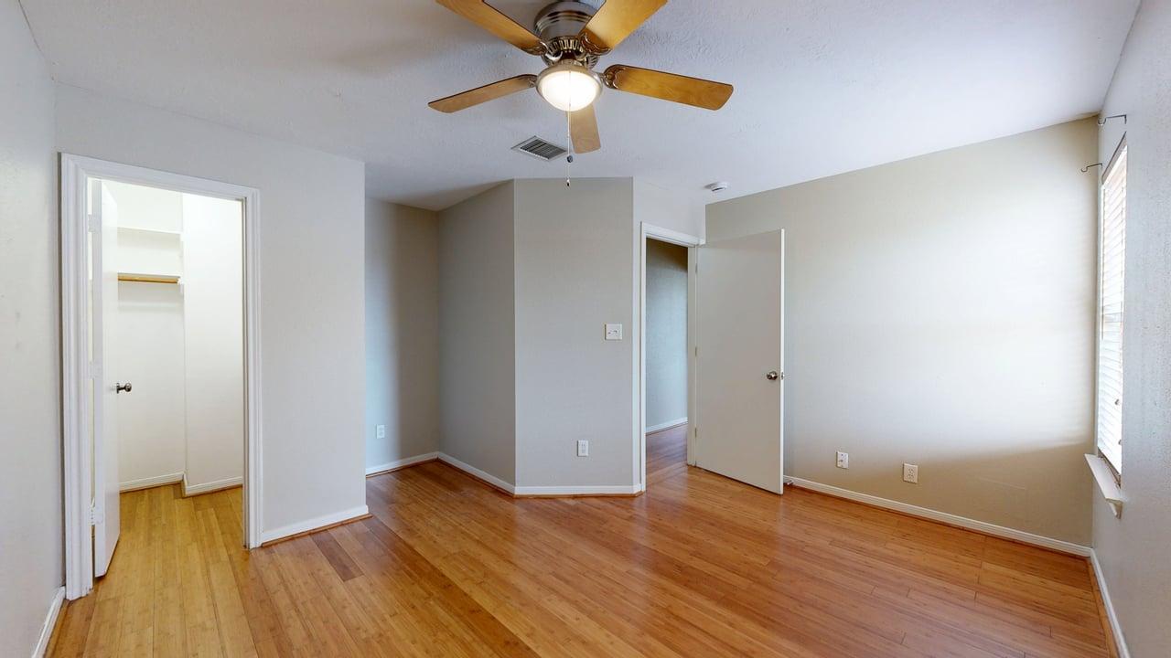 502 Nelson property image