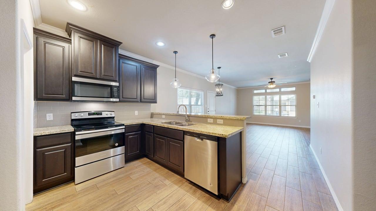 124A Richards St. property image