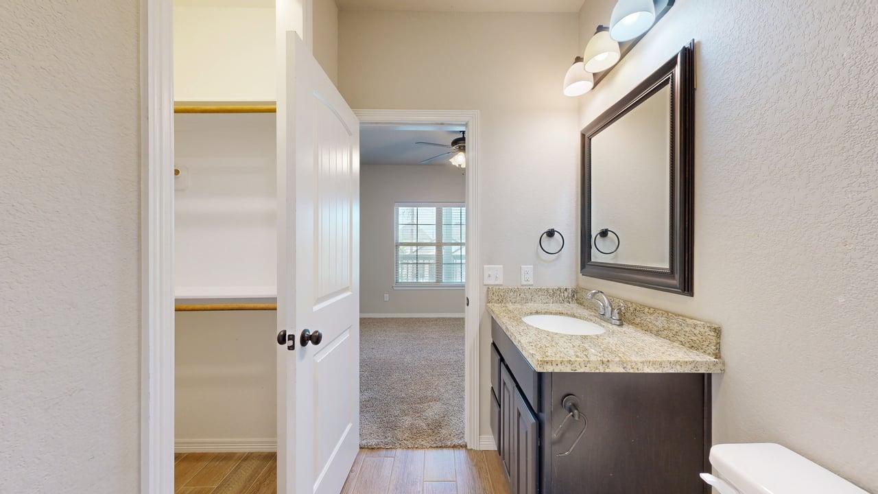 124A Richards St. property image