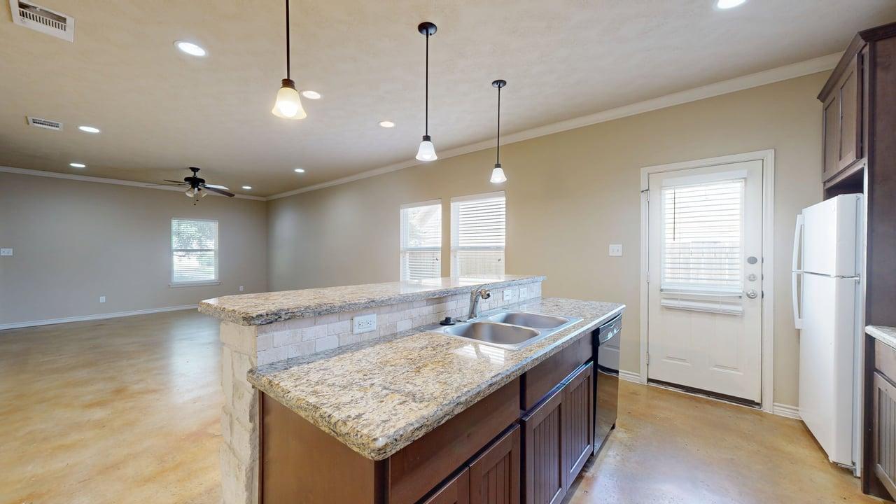3418 Cullen property image