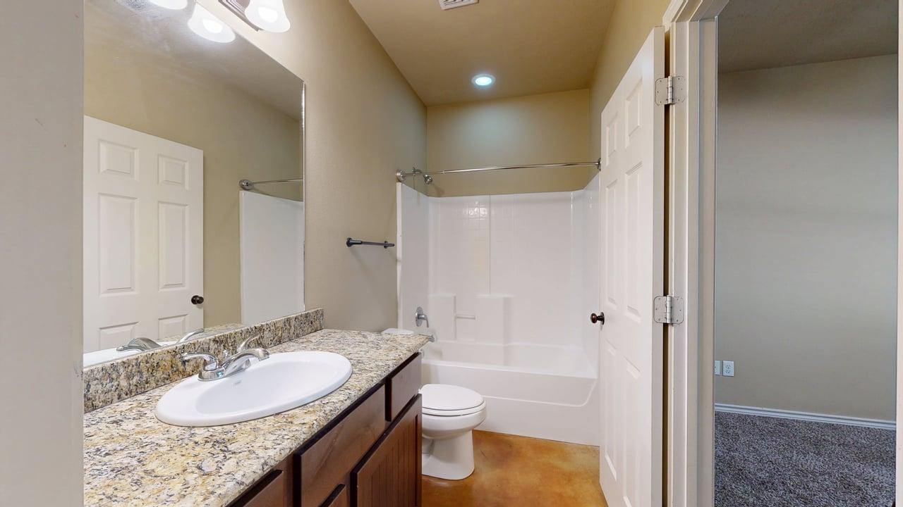 3418 Cullen property image