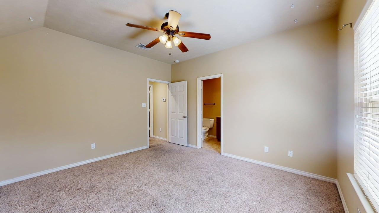 3418 Cullen property image
