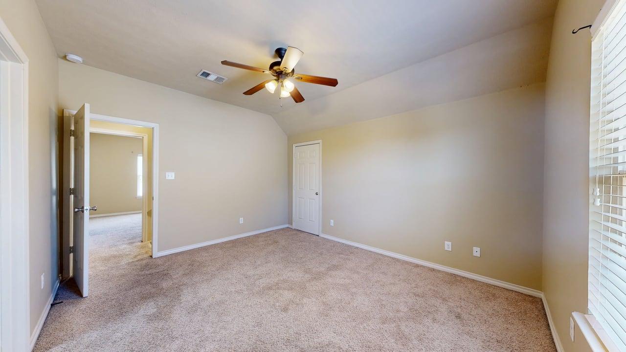 3418 Cullen property image