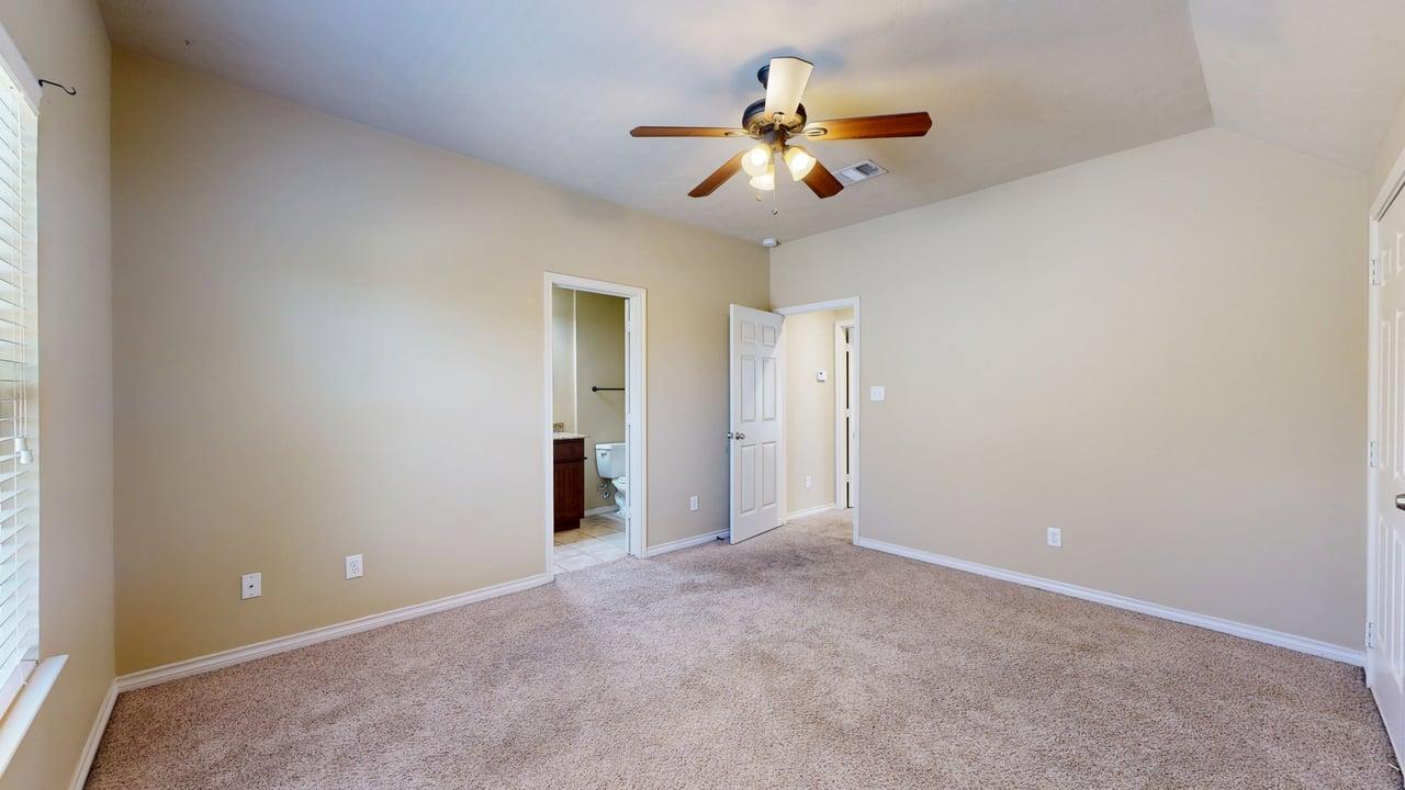 3418 Cullen property image