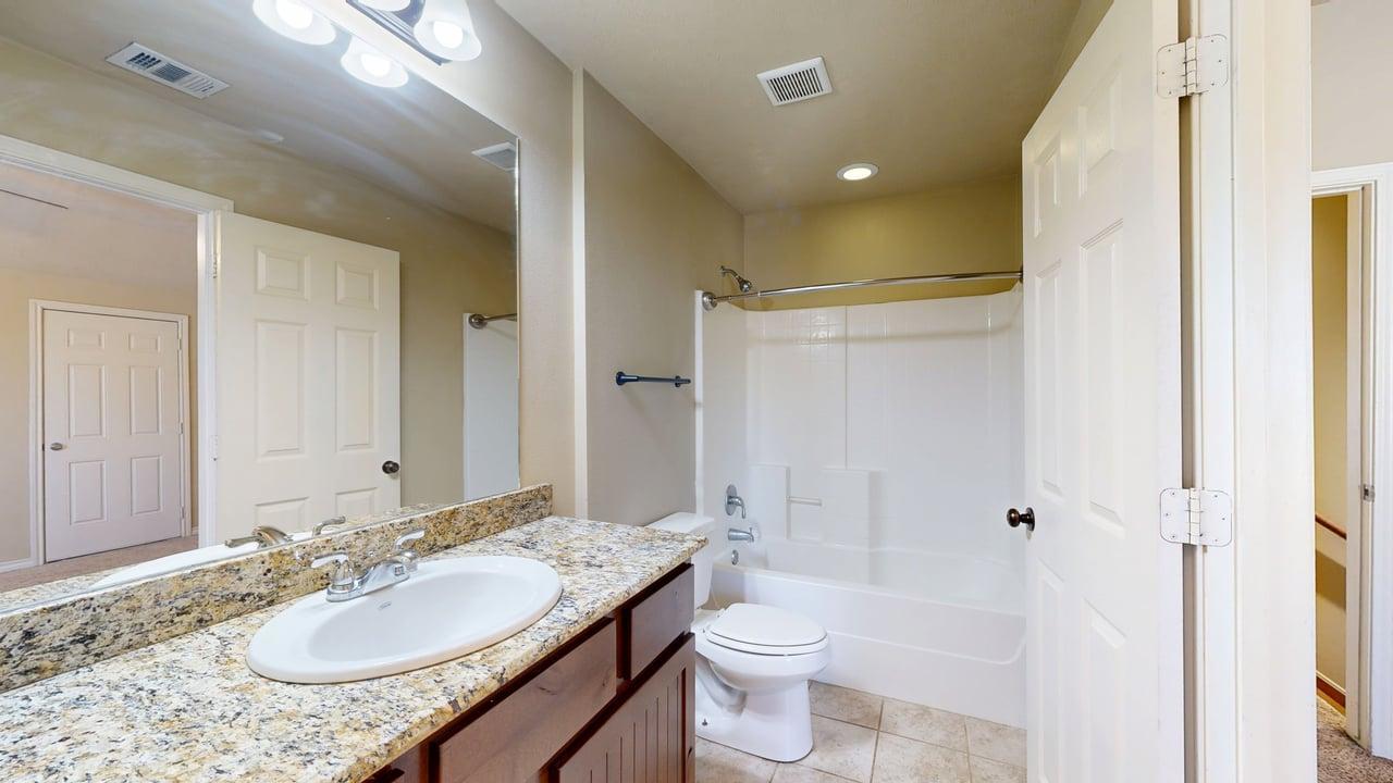 3418 Cullen property image