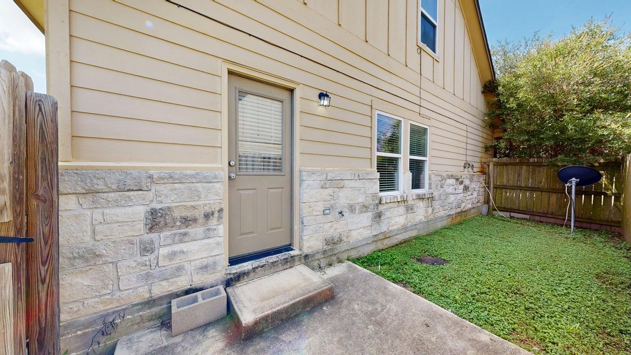 3418 Cullen property image
