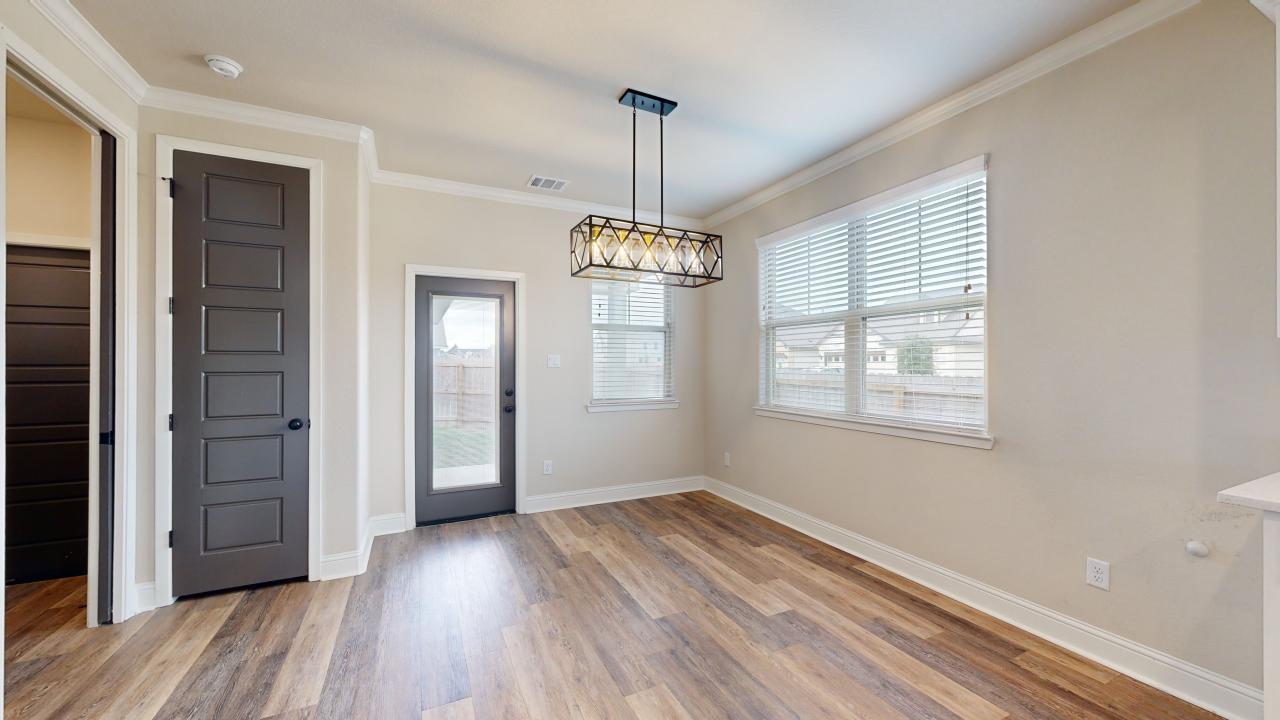 800 Mineral Wells property image