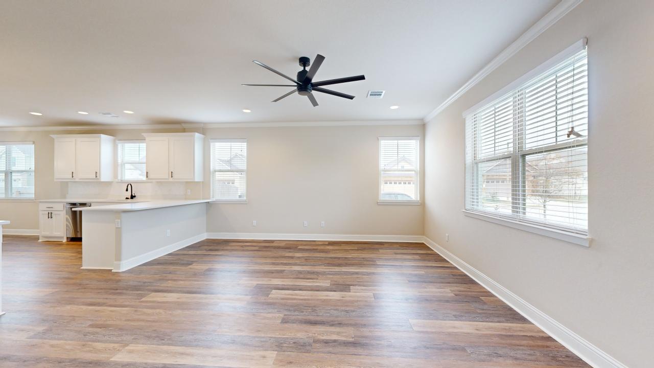 800 Mineral Wells property image