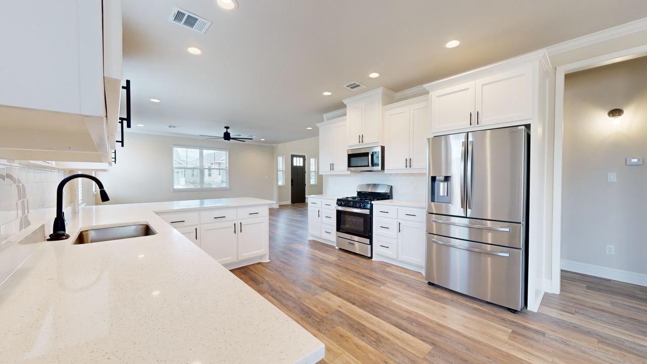 800 Mineral Wells property image