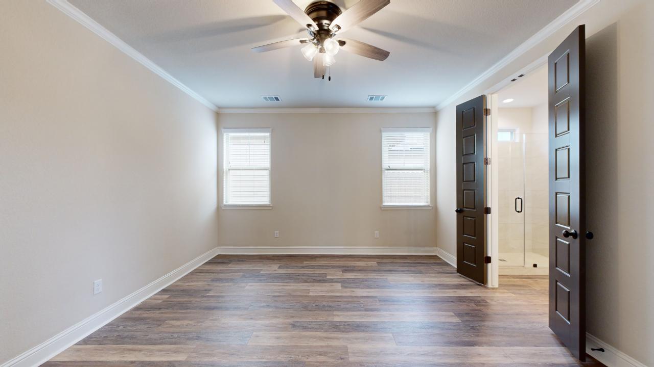 800 Mineral Wells property image