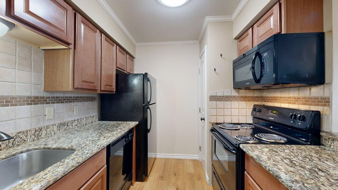 904 University Oaks #124 property image