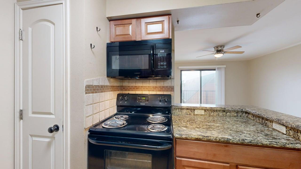 904 University Oaks #124 property image