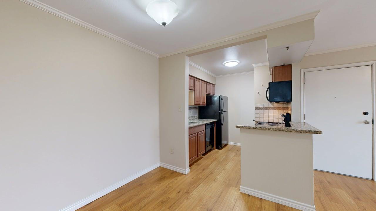 904 University Oaks #124 property image