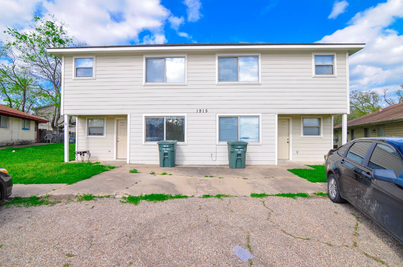1 property image