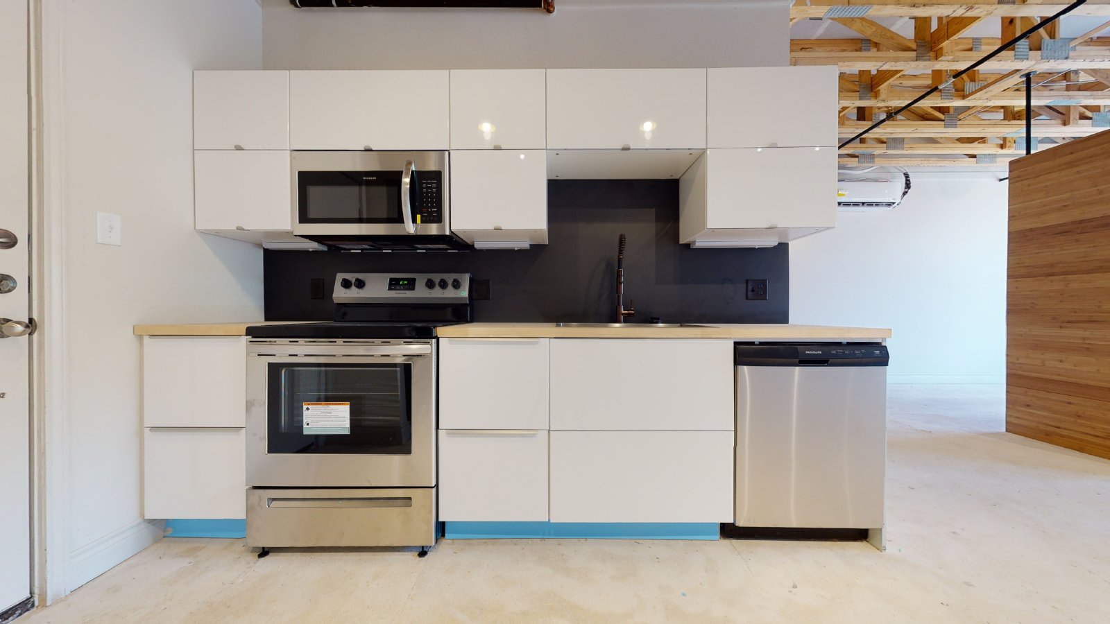 305 W 27th Street, Suite 223 property image