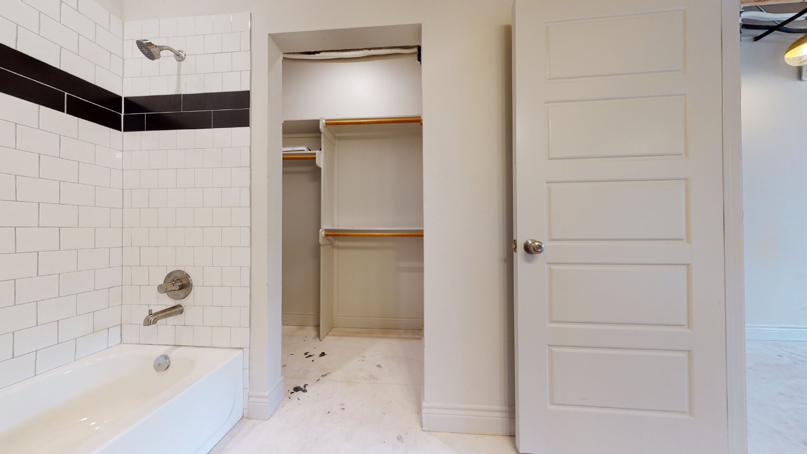 305 W 27th Street, Suite 223 property image